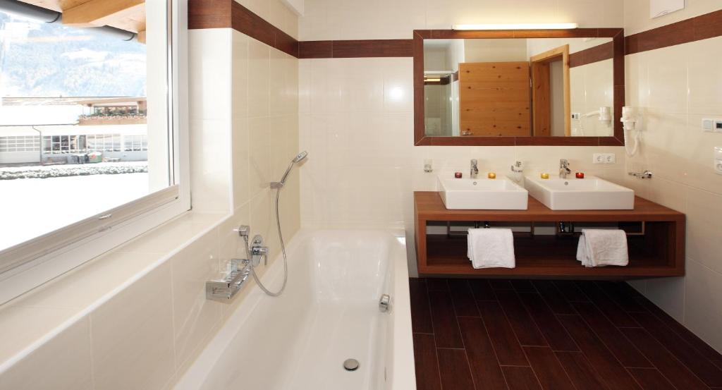 Appartements Alpenkristall Zell am Ziller Pokoj fotografie